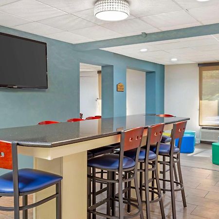 Clarion Pointe Research Triangle Park Durham Ξενοδοχείο Εξωτερικό φωτογραφία