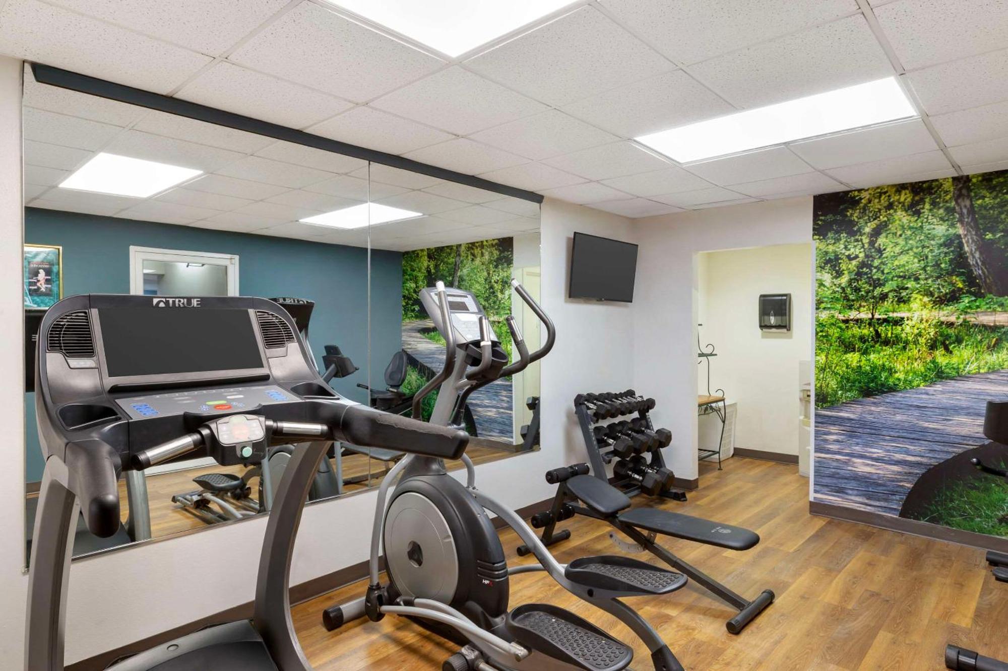 Clarion Pointe Research Triangle Park Durham Ξενοδοχείο Εξωτερικό φωτογραφία